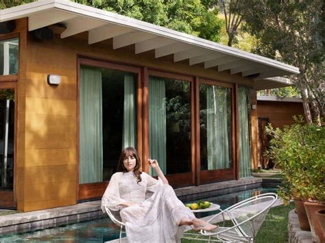 Go Inside Dakota Johnson's Dreamy Los Angeles Home E! News