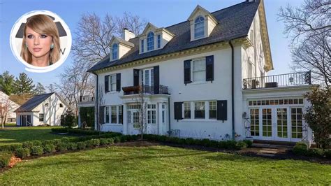 Taylor Swifts's Childhood Home in Pennsylvania on Market for 1M