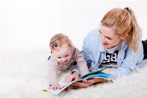 Livres bébé comment initier votre bébé à la lecture ?