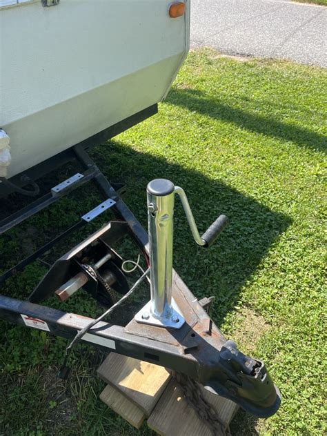 A Frame Sidewind Trailer Jack