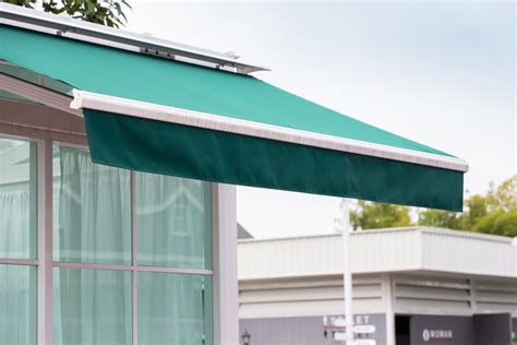 a green awning