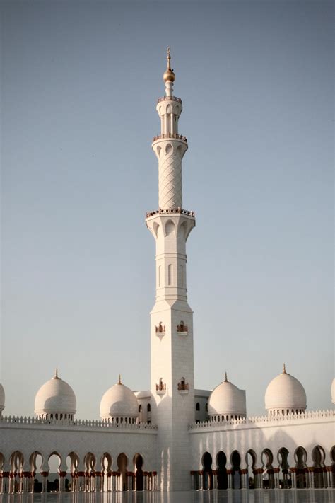a islamic minaret is used for what purpose