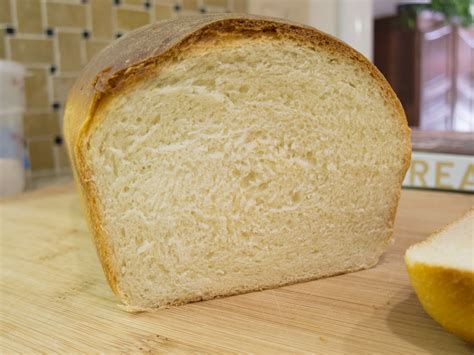 comica.shop:a loaf of bread