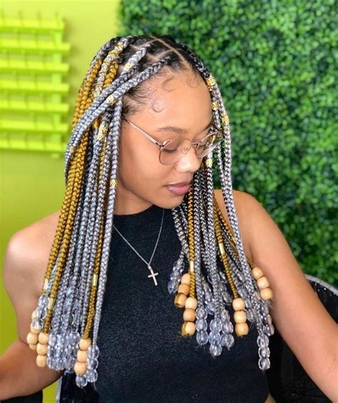 A Medium Knotless Braids