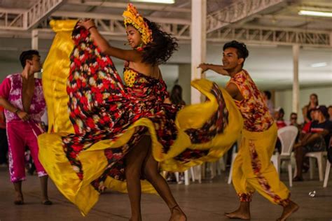 a origem da dança no brasil
