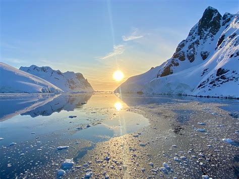 a picture of antarctica