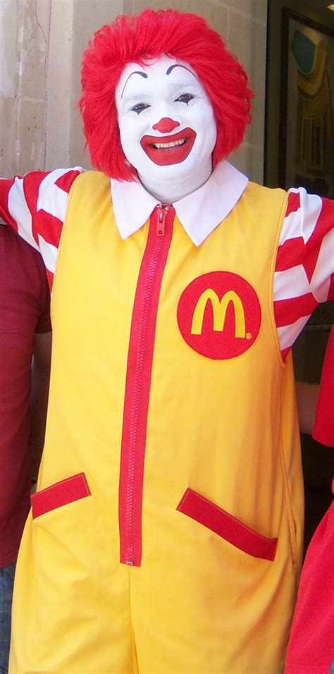 a picture of ronald mcdonald