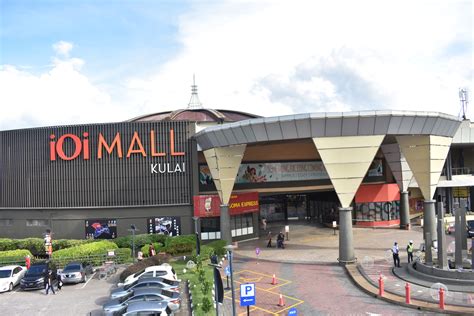 a- look kulai ioi mall