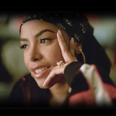Did Aaliyah Date DMX? Details on the Late Artists’ Close Bond