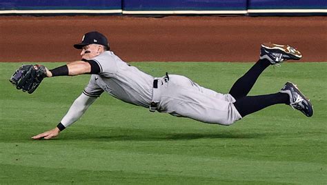 Aaron Judge Diving Catch