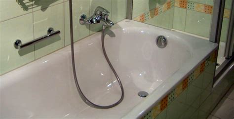 Altbau Boden Siphon Ablauf Abfluss für Dusche + Badewanne verstopft reinigen OHNE CHEMIE! YouTube