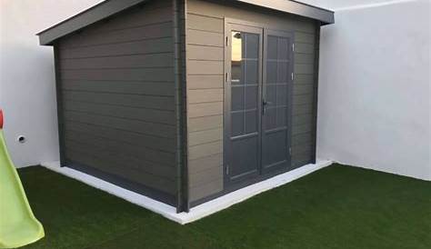 Abri toit plat en composite couleur bois 9m² porte alu