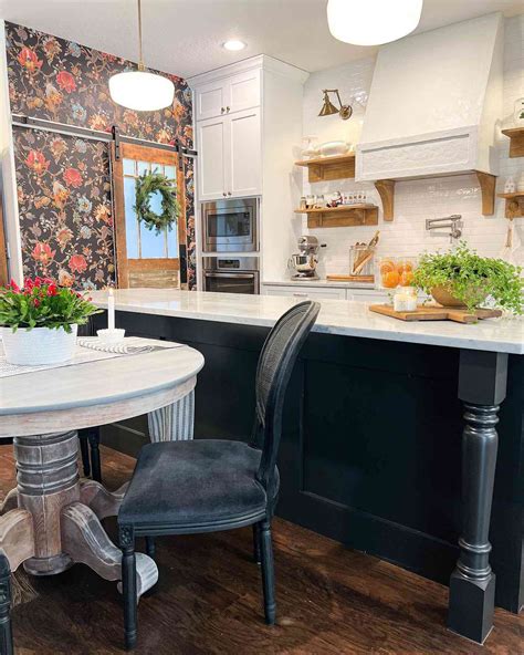 Accent Wall On Kitchen