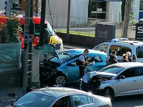 accident vaulx en velin