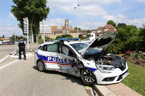 accident voiture de police