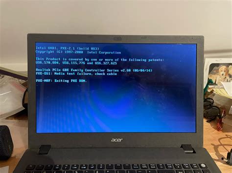 acer laptop stuck on installing windows