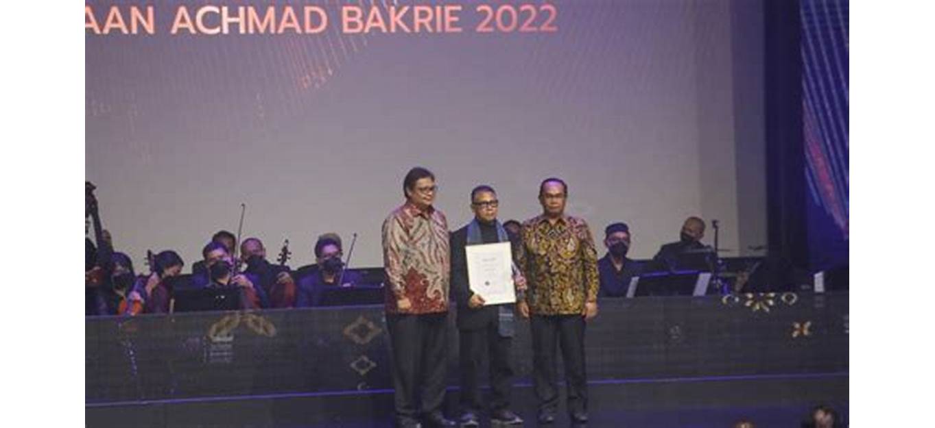 Achmad Bakrie Award