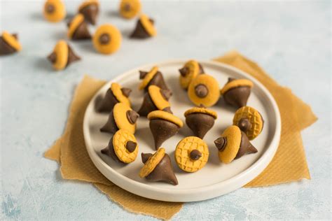 acorn cookies with nilla wafers