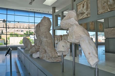 acropolis sculptures