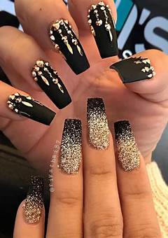 Acrylic Nails Black And Gold: The Trendiest Nail Art Of 2023
