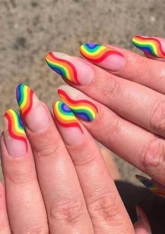 Exploring The Trendy Acrylic Pride Nails In 2023