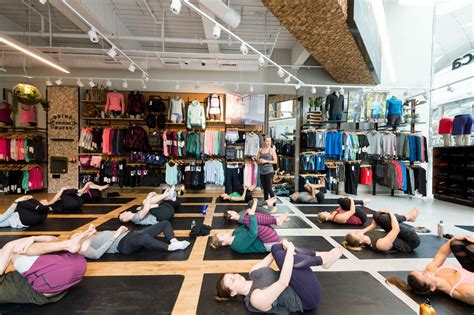 activewear stores for women