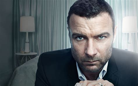 actor in ray donovan