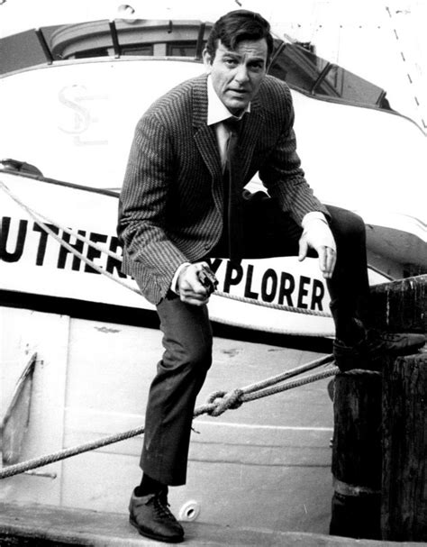 actor mike connors