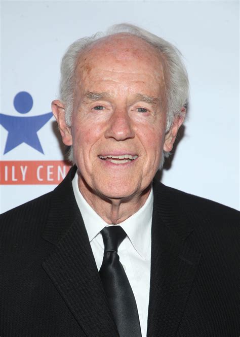 actor mike farrell biography