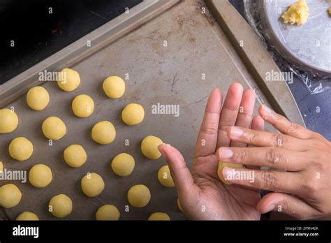 Adding Eggs to Nastar Dough