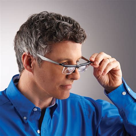 adjustable focus eyeglasses