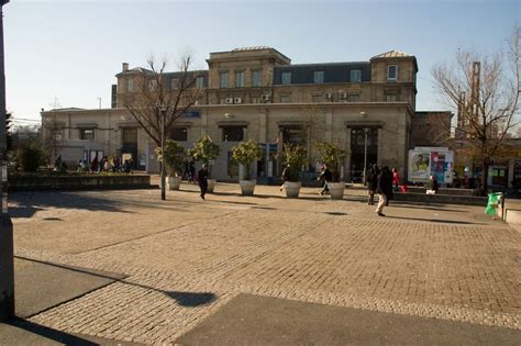 adresse gare de saint denis