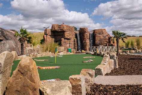 adventure golf