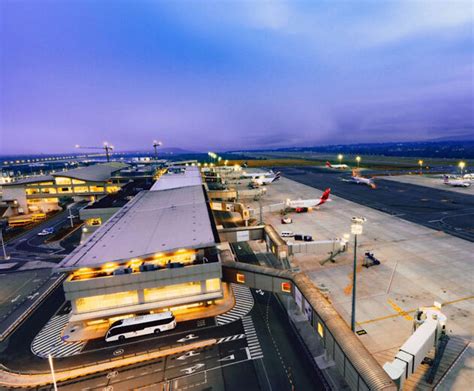 aeropuerto de quito salidas y llegadas