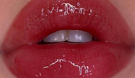 Vlada Haggerty “Strawberry season 🍓 Beautiful lips” Lip wallpaper