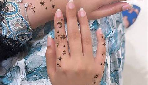 Moon henna tattoo Henna tattoo, Henna moon, Henna tattoo designs