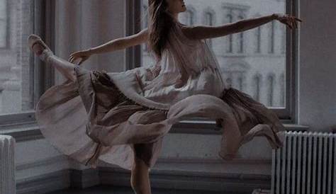 Pin by Dreamer ☁️ on Dance Dance photography poses, Ballet dance
