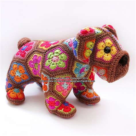 Get this african flower crochet pig pattern here. Crochet pig, African flower crochet animals