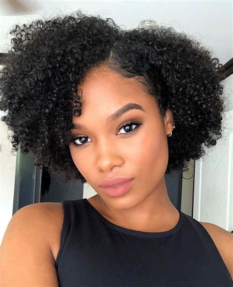  79 Stylish And Chic Afro Kinky Styles For Natural Hair For Short Hair