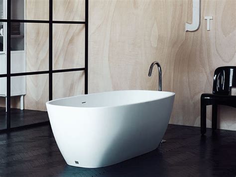 Agape Normal Freestanding Bathtub