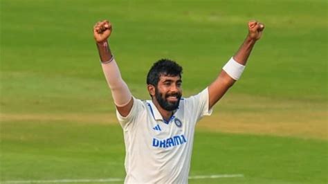 age of jasprit bumrah