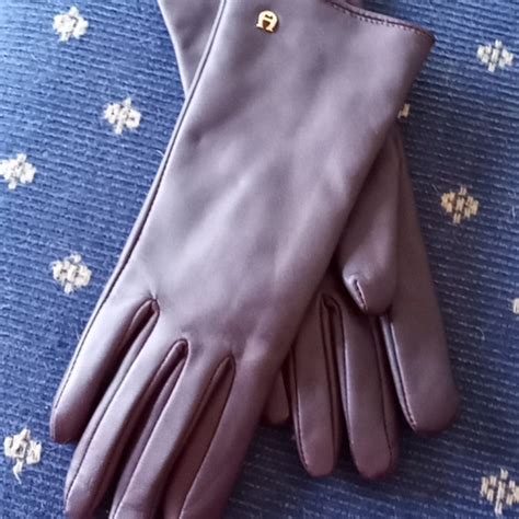 Aigner Leather Gloves