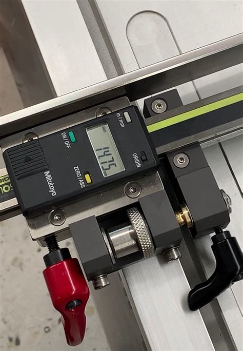 Aigner Thickness Stop