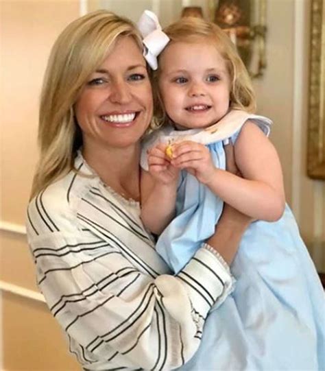 ainsley earhardt daughter age
