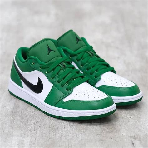 Air jordan low womens green