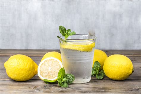 Air Lemon yang Ampuh untuk Diet, Benarkah?