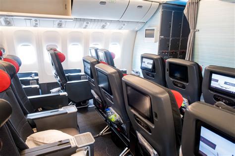 air canada boeing 777-300er interior