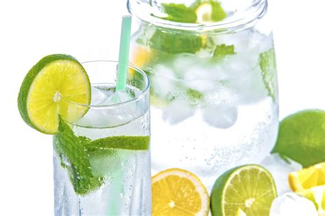 air lemon menjaga kesehatan gusi