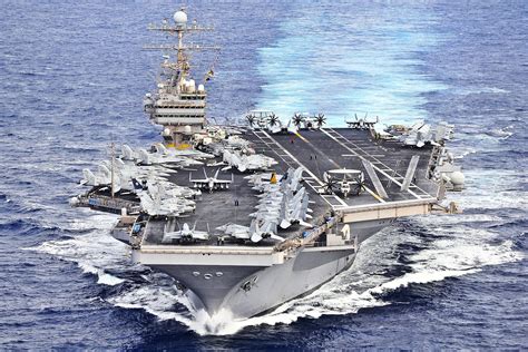 Aircraft Carrier Photo Index USS ABRAHAM LINCOLN (CVN72)