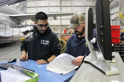 aircraft mechanic apprentice jobs